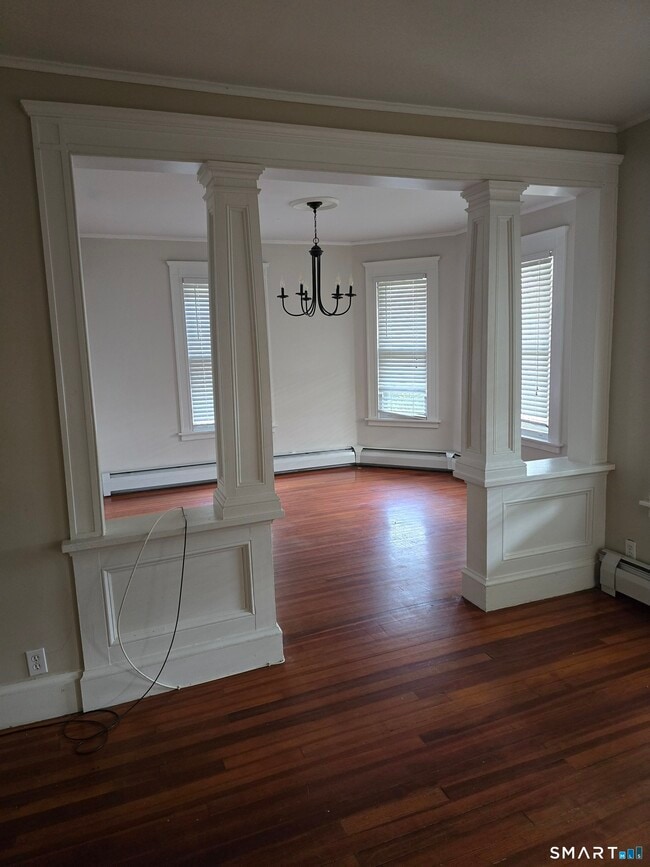 Building Photo - 164 Pythian Ave