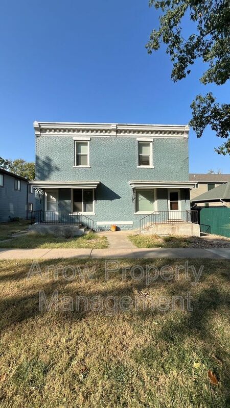 Building Photo - 926 A