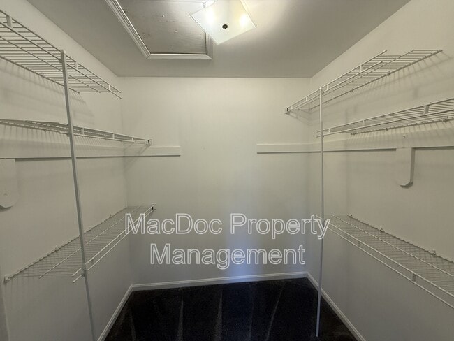 Building Photo - 12009 Stansbury Dr