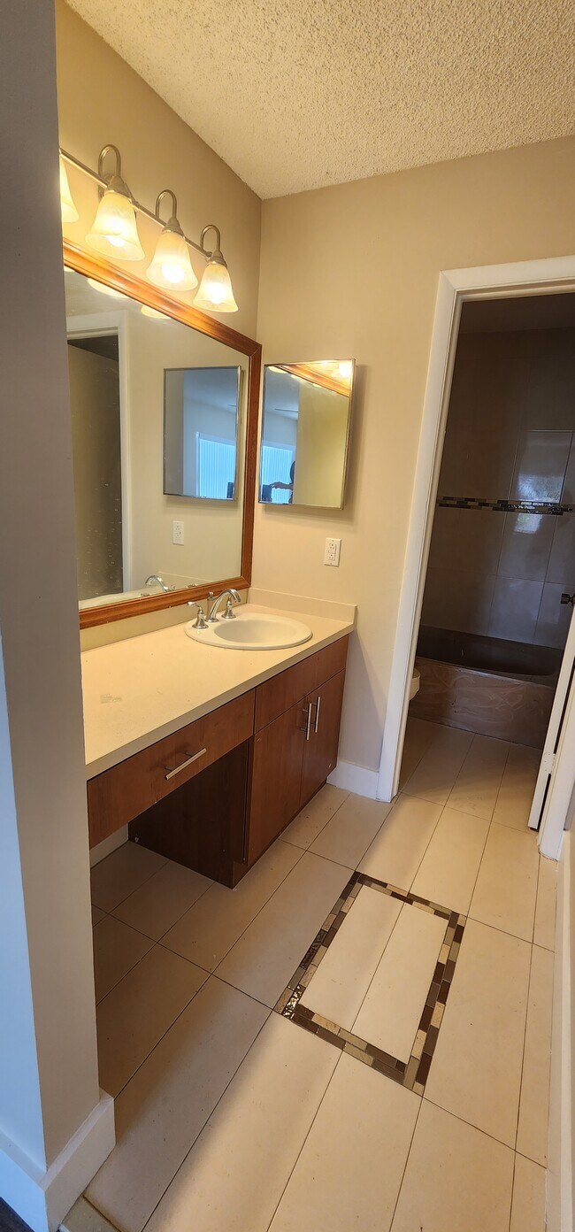 Building Photo - 12707 SW 66th Terrace Dr