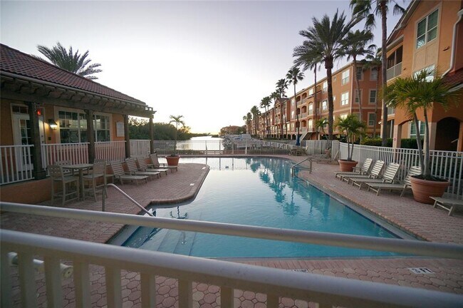 Building Photo - 5000 Culbreath Key Way