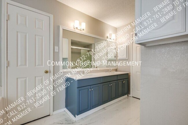 Building Photo - 2729 Dukeswood Dr