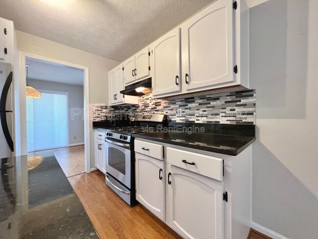 Building Photo - 1270 Weatherstone Dr NE