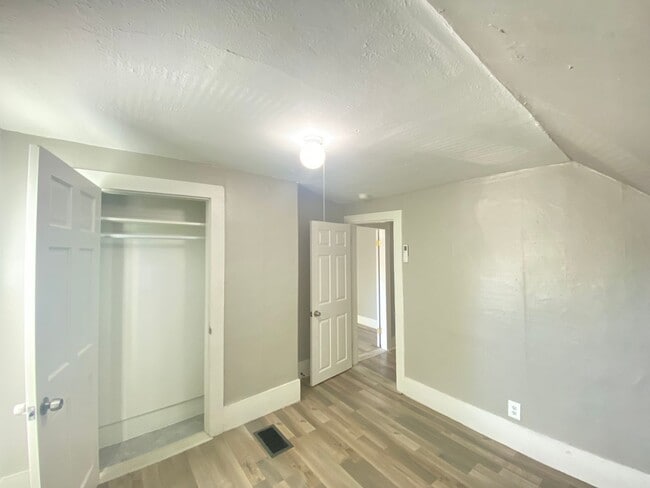 Building Photo - 4 Shedds Ave
