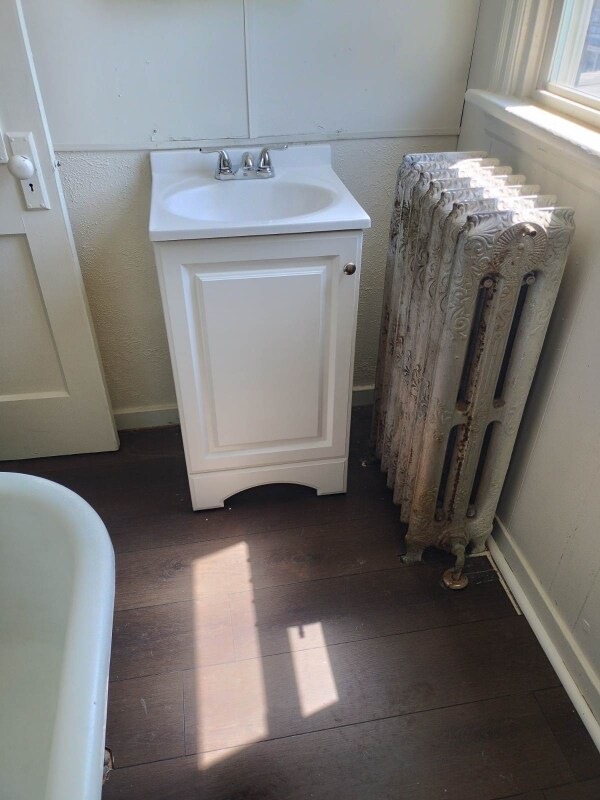 Building Photo - 406 N 4th St