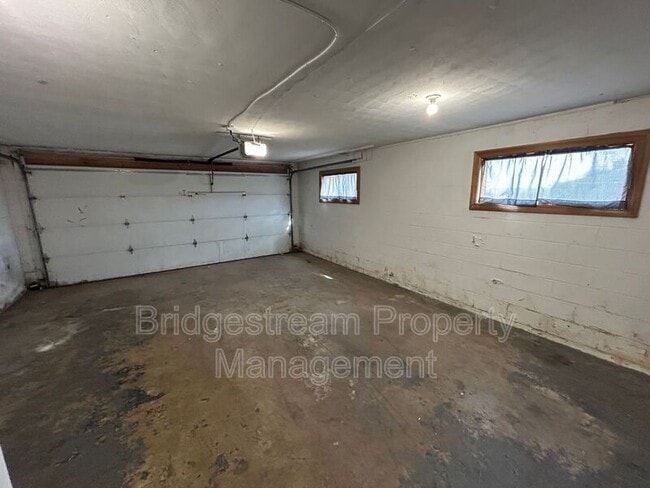 Building Photo - 7541 Mintwood Ave