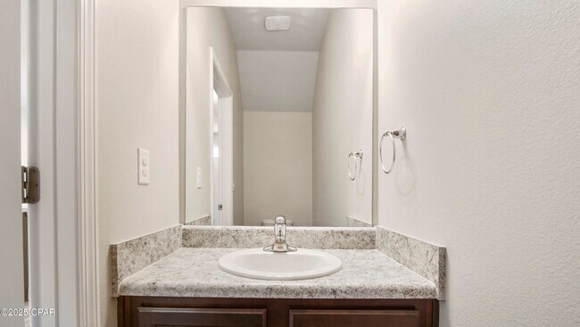 Building Photo - 5780 Callaway Cir