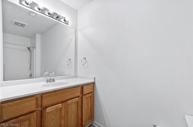 Building Photo - 14929 Lenox Dr