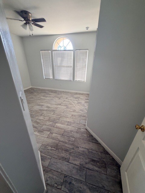 Building Photo - 11118 Snowcreek Falls Ave