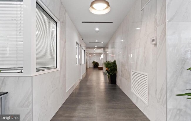 Building Photo - 2101 Chestnut St