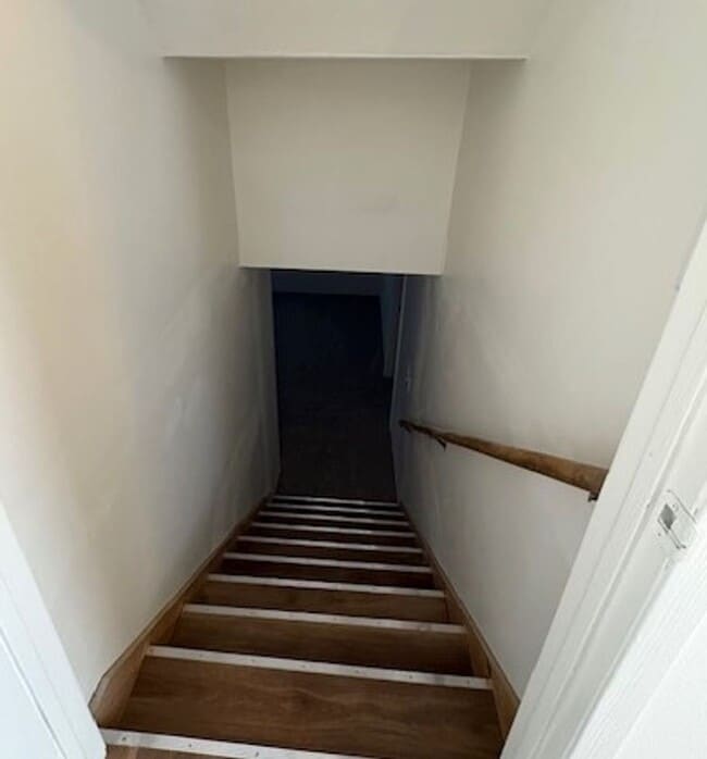 Building Photo - 3 Bedroom / 2 Bath Home in Kearns!