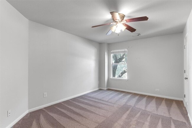 Building Photo - 800 S Frontier Ln
