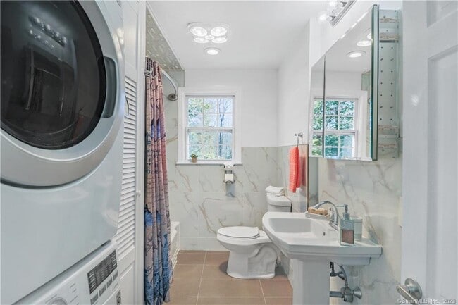 Building Photo - 81 Opper Rd