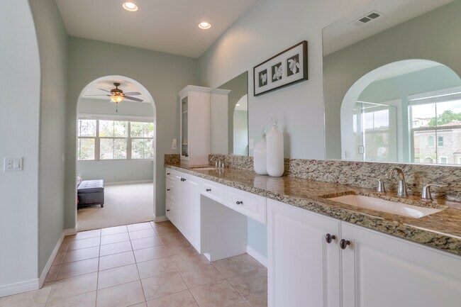 Building Photo - 3637 Alander Ct