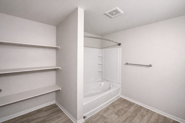 Building Photo - 3008 Emerald Pk Trl