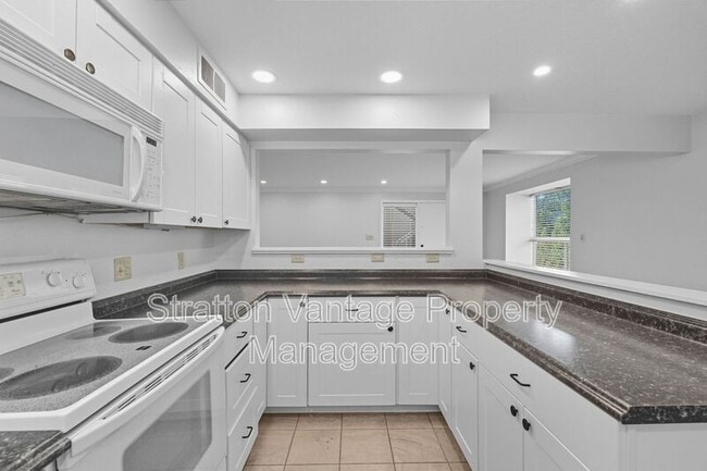 Building Photo - 4114 E Calle Redonda