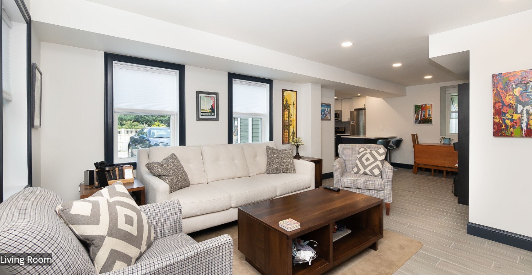 Building Photo - 8 Alveston St