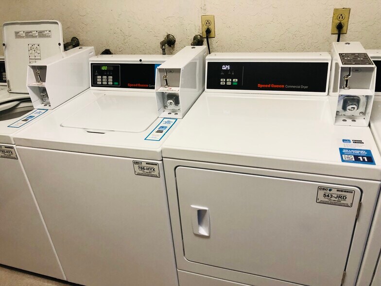 Clean & cost-friendly - 515 N Jackson St