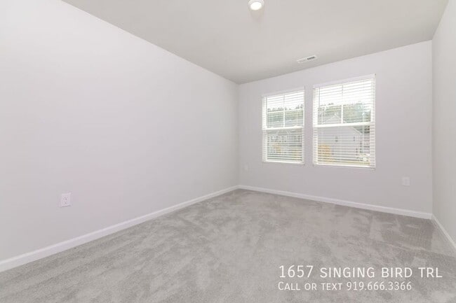 Building Photo - 1657 Singing Bird Trl