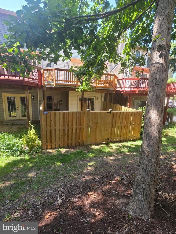 Building Photo - 7766 Black Horse Ct