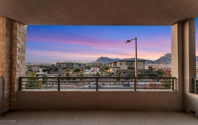 Building Photo - 660 Clowder Spring Way