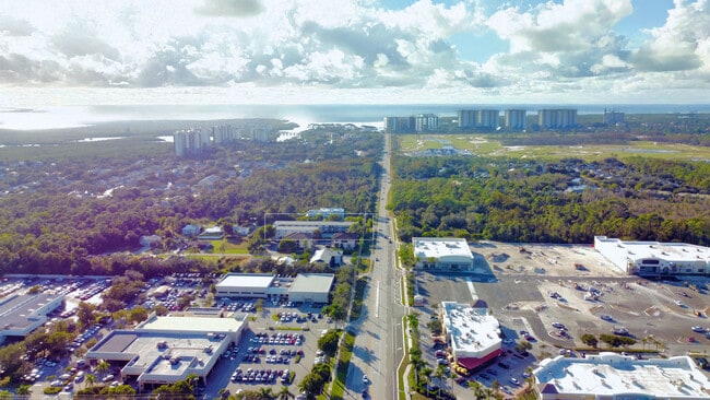 Building Photo - 826 Wiggins Pass Rd