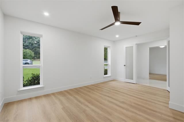 Building Photo - 7517 Meadow Oaks Dr