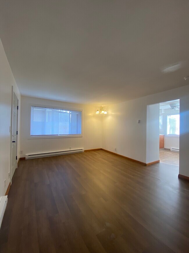 Building Photo - 1272 Ruge St NW