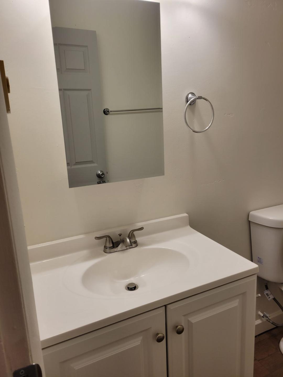 Building Photo - 828 Gloria St