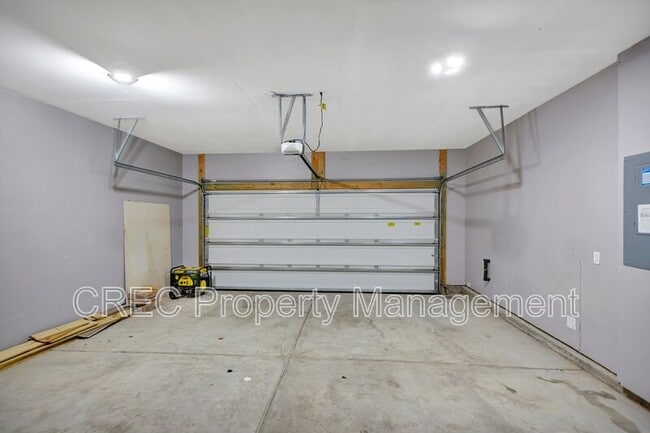 Building Photo - 1689 Eider Down Dr