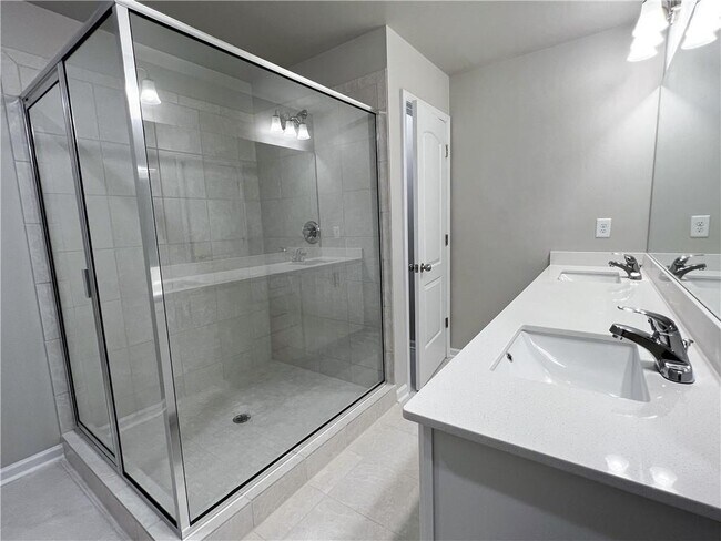 Building Photo - 500 Rockfern Ct