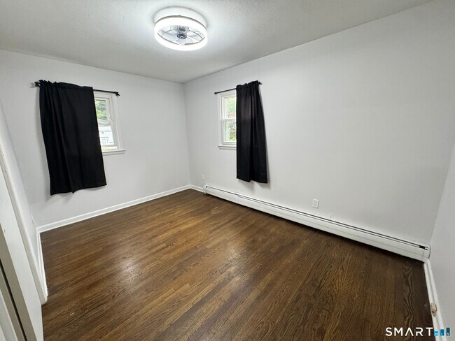 Building Photo - 9 Fulmore Dr