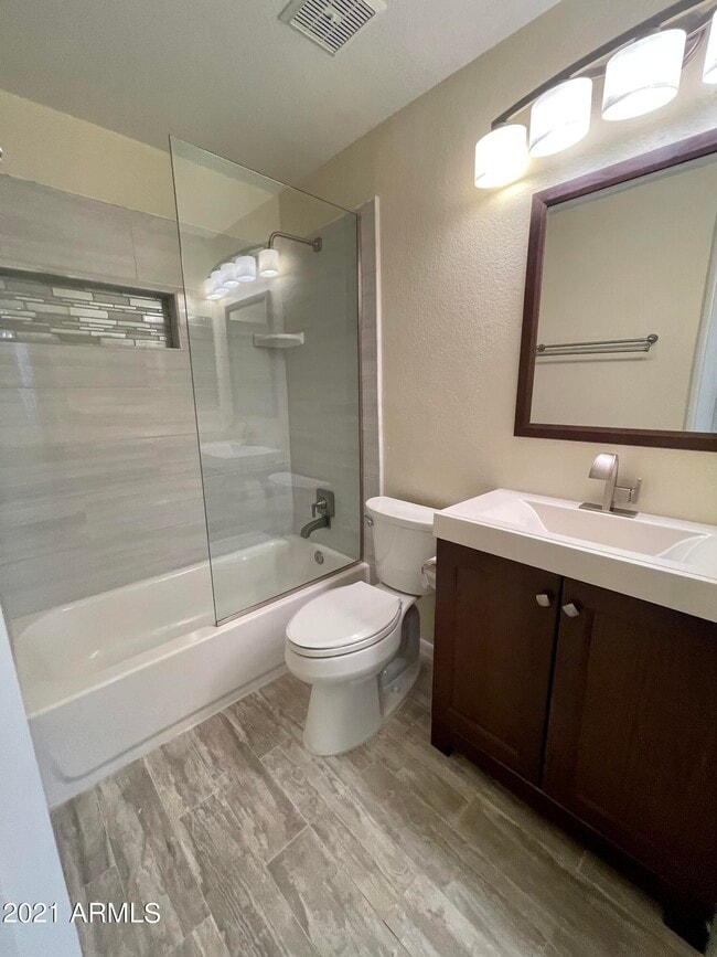 Building Photo - 3416 W Julie Dr