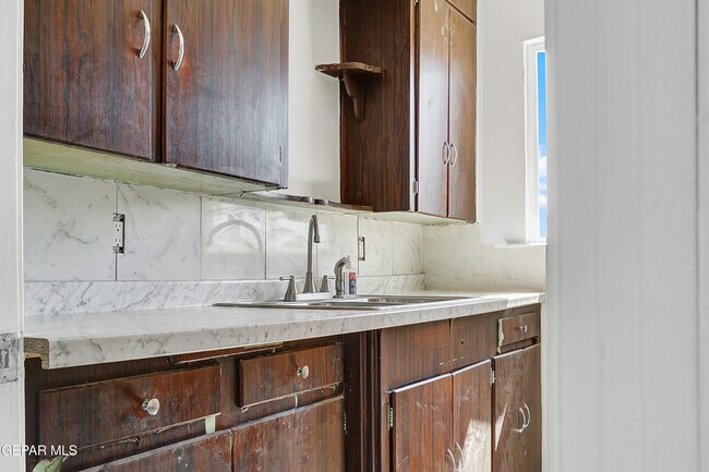 Building Photo - 536 Ben Swain Dr