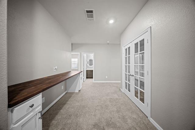 Building Photo - 2611 Fieldcrest Ln.