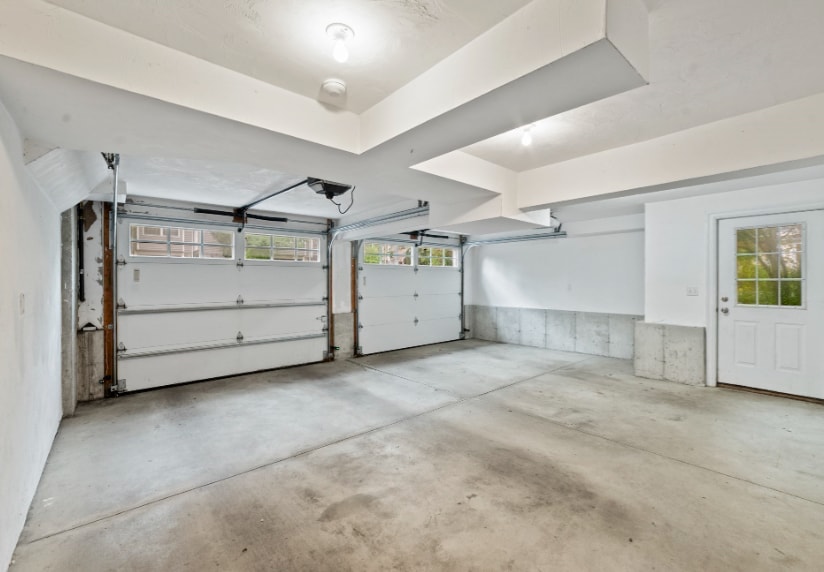 Building Photo - 15 Edgemoor Cir