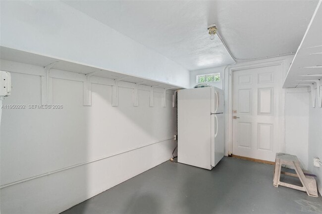 Building Photo - 8281 SW 84th Terrace