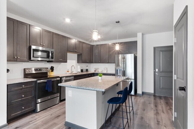 Building Photo - 1540 Dunn Rd