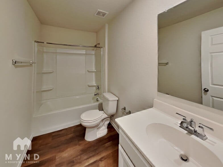 Building Photo - 7352 Littlefoot Ln