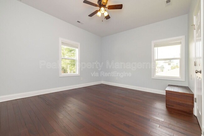 Building Photo - 2615 North Ave