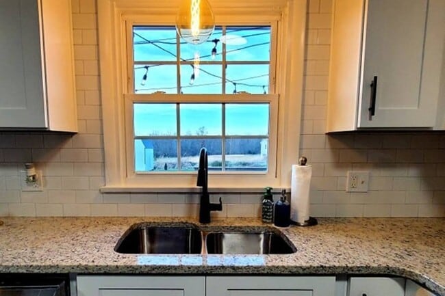 Building Photo - 3351 Kearneysville Pike