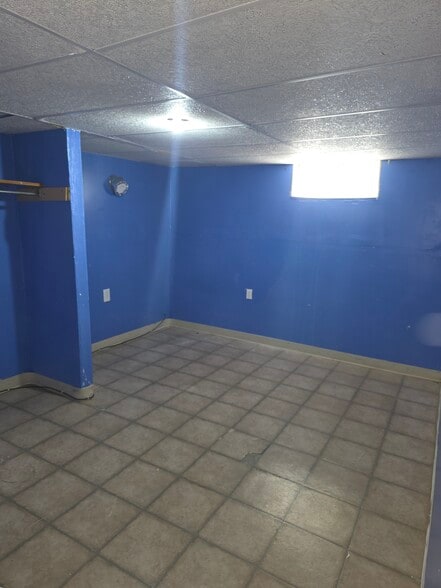 Building Photo - 130 Fairgreen Dr