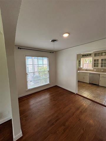 Building Photo - 5811 Palm Ln