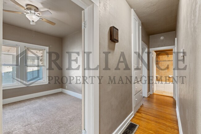 Building Photo - 806 N Faulkner St