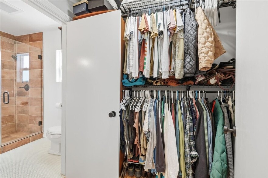 Building Photo - 4312 W 59th St