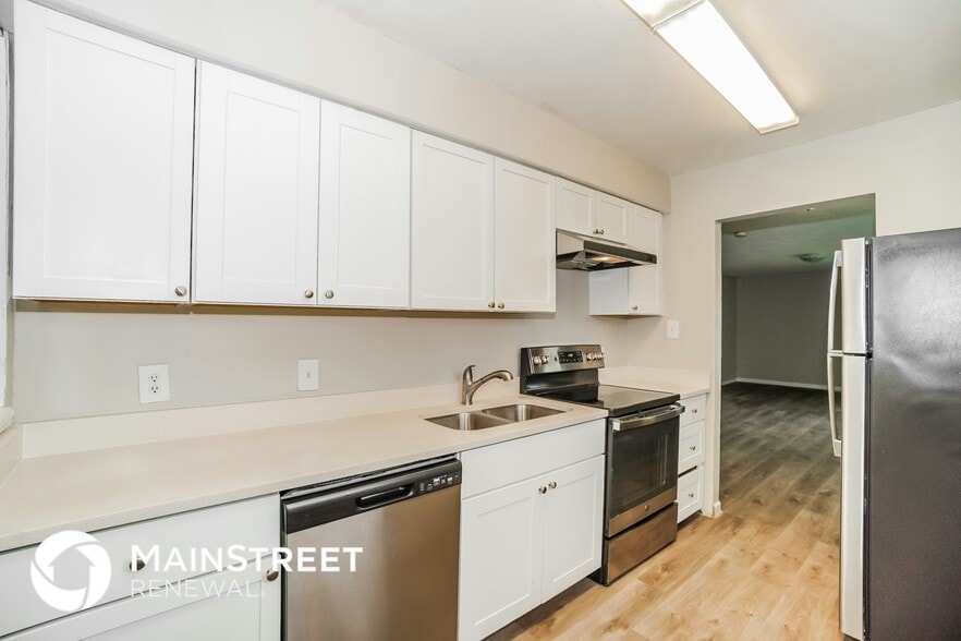 Building Photo - 4363 Chandler Dr