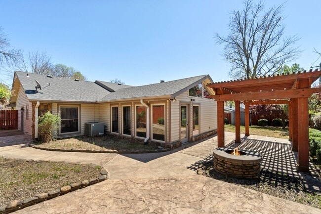 Building Photo - 3222 S.54th Street-