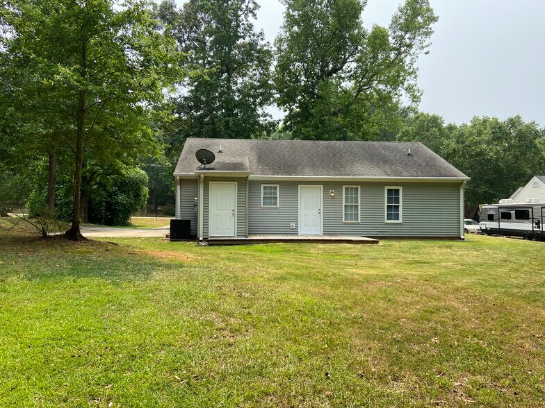 Building Photo - 3340 Centerville Rd