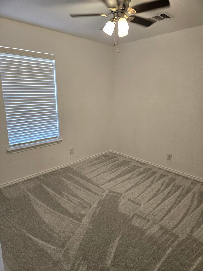 Building Photo - 212 Capistrano Dr