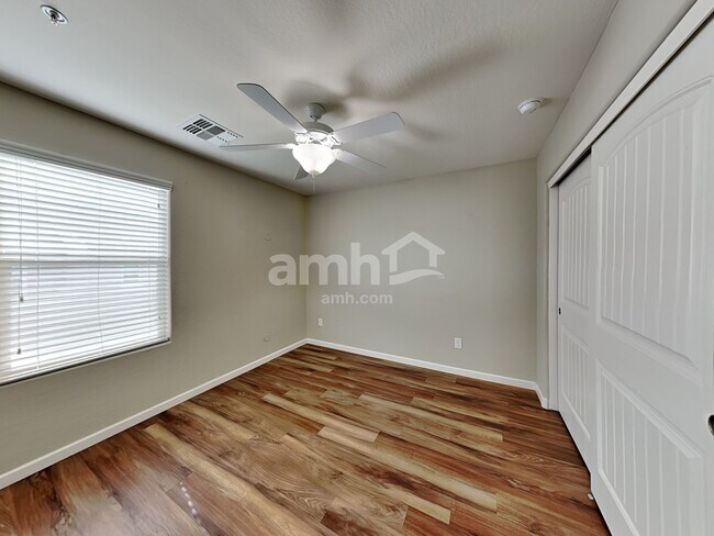 Building Photo - 20759 W Maiden Ln